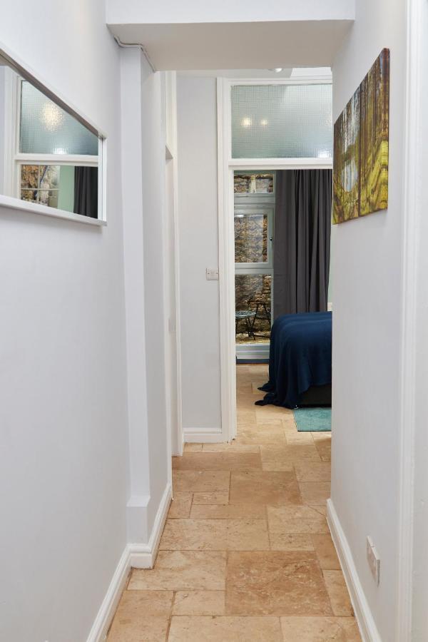 Wonderful Apartment In Bath With Garden - Sleeps 8 Bagian luar foto