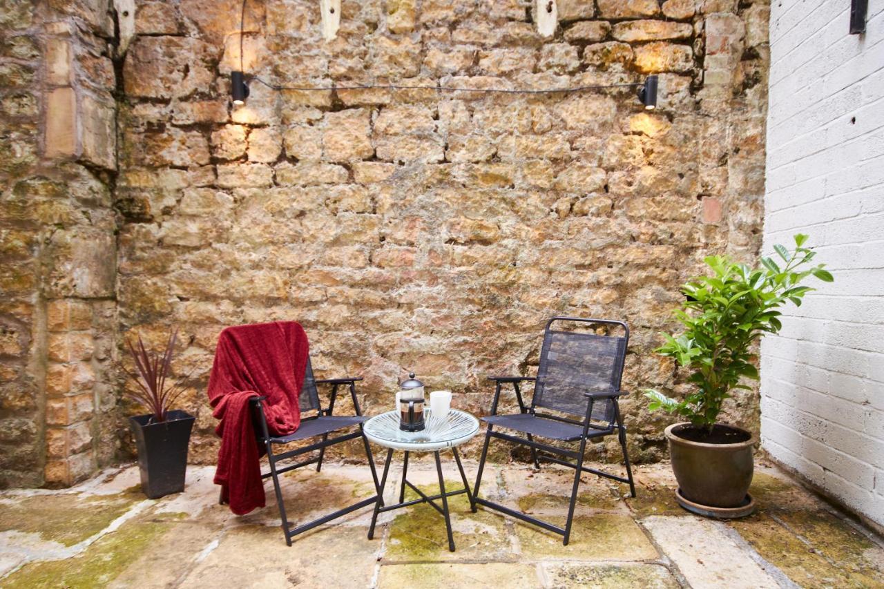 Wonderful Apartment In Bath With Garden - Sleeps 8 Bagian luar foto