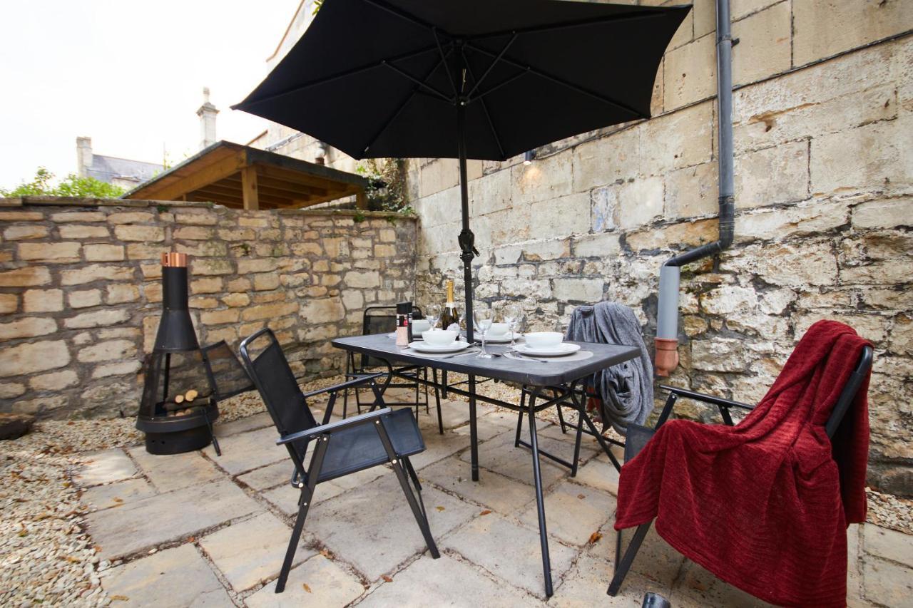 Wonderful Apartment In Bath With Garden - Sleeps 8 Bagian luar foto
