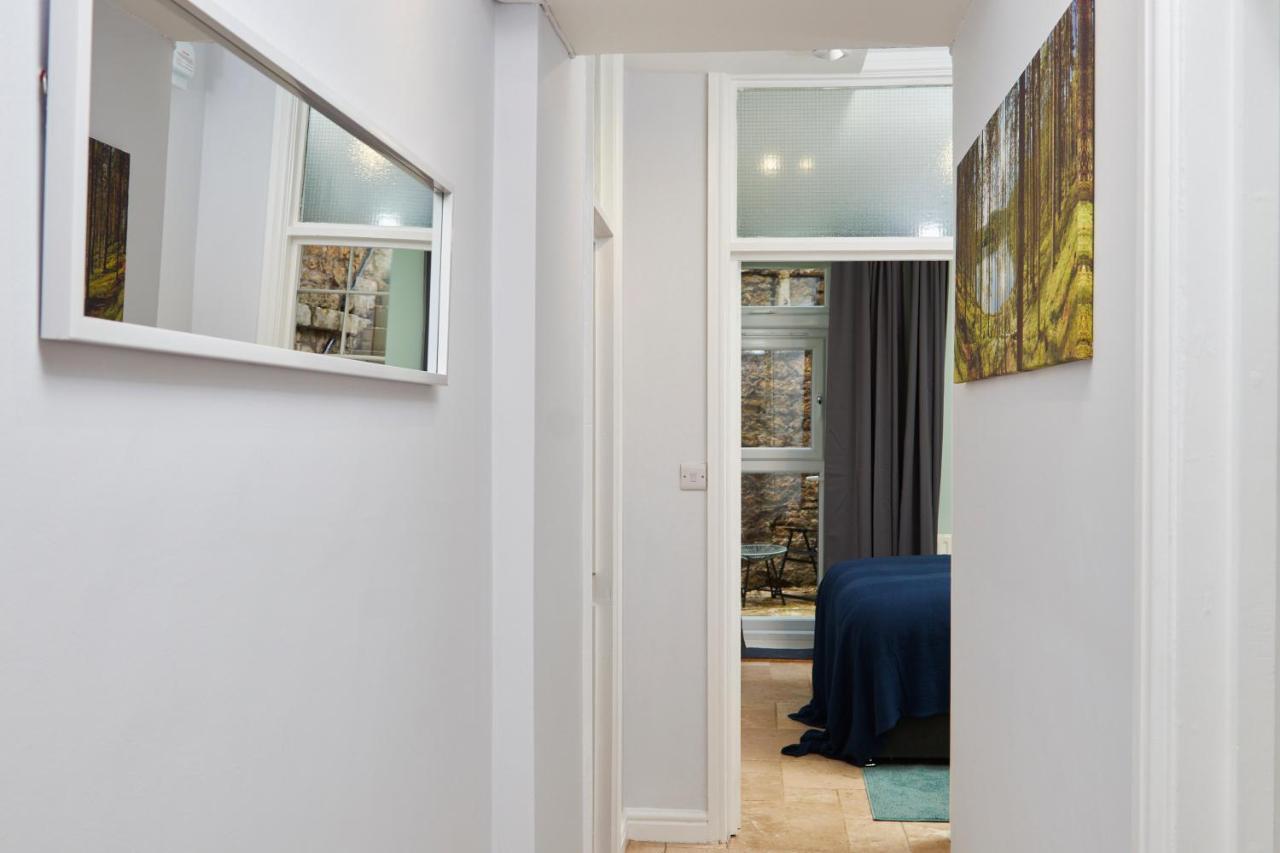 Wonderful Apartment In Bath With Garden - Sleeps 8 Bagian luar foto