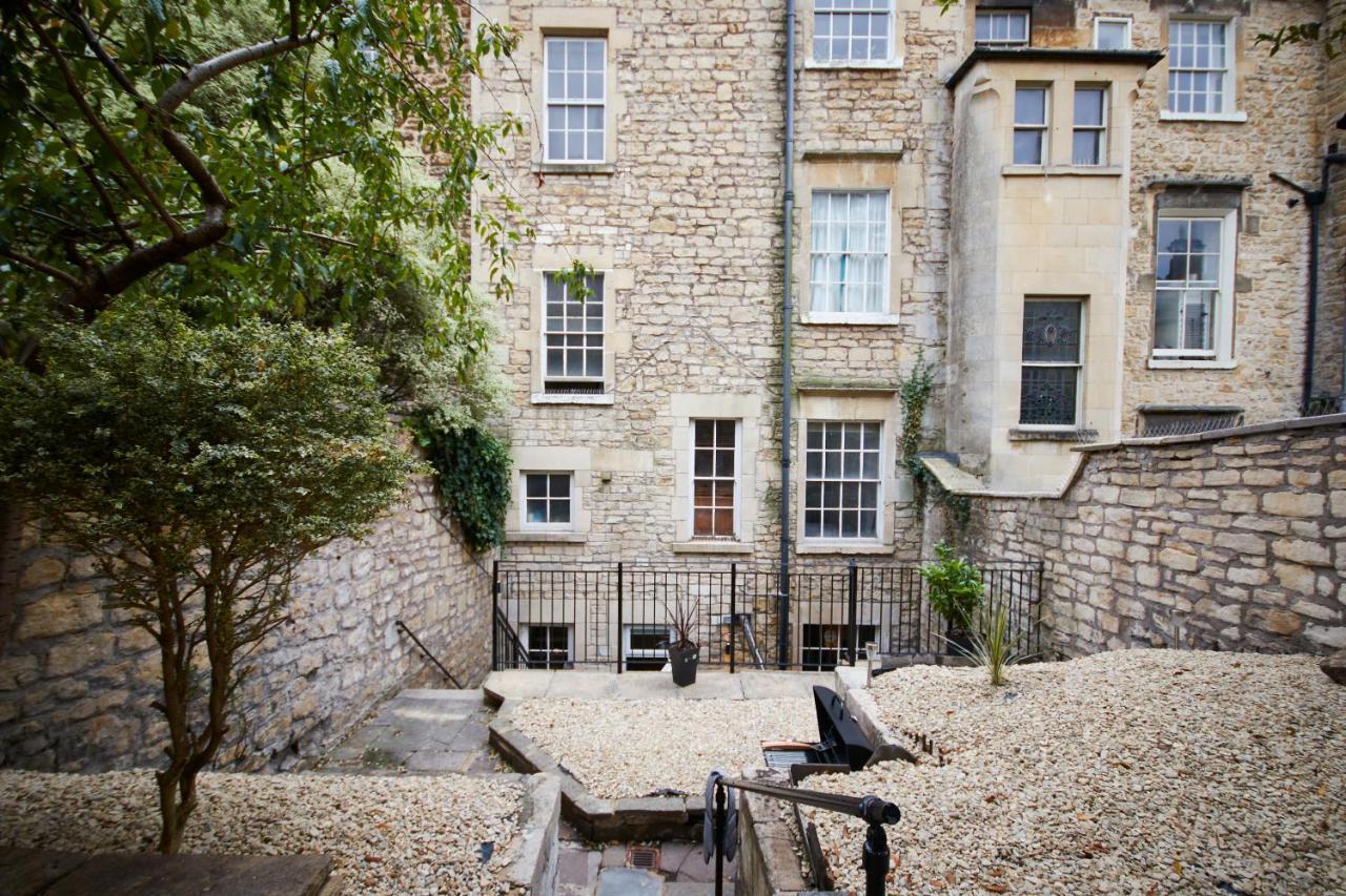 Wonderful Apartment In Bath With Garden - Sleeps 8 Bagian luar foto