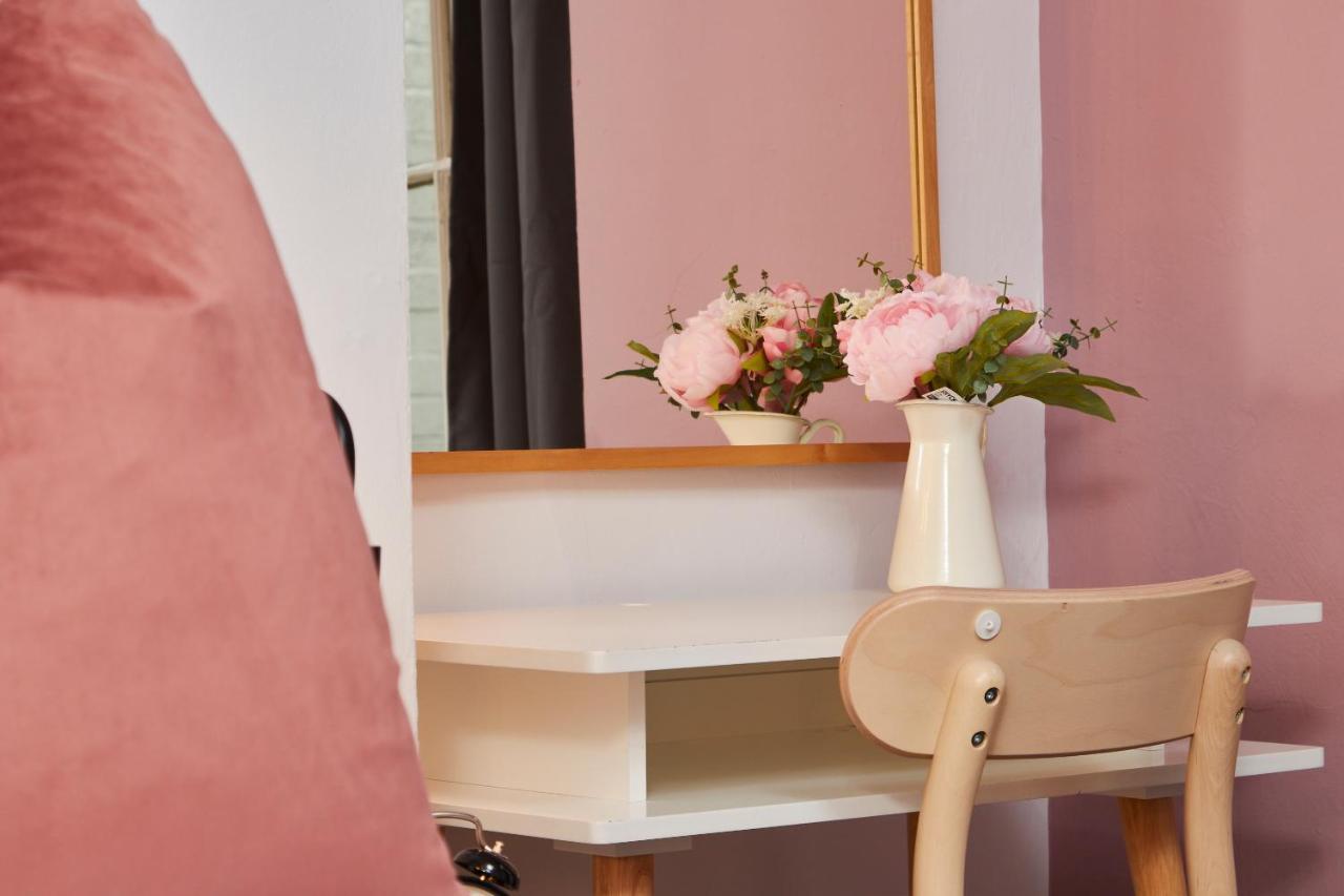 Wonderful Apartment In Bath With Garden - Sleeps 8 Bagian luar foto