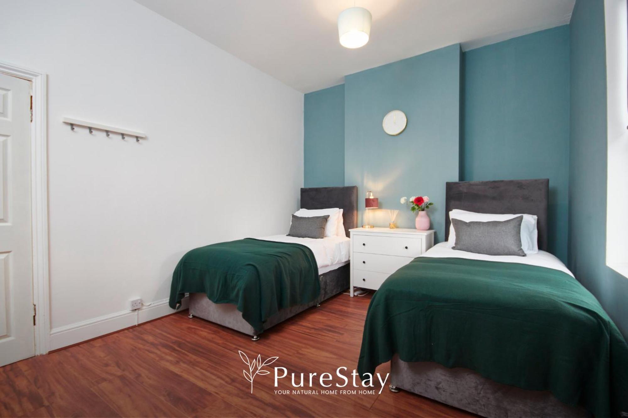 Wonderful Apartment In Bath With Garden - Sleeps 8 Bagian luar foto